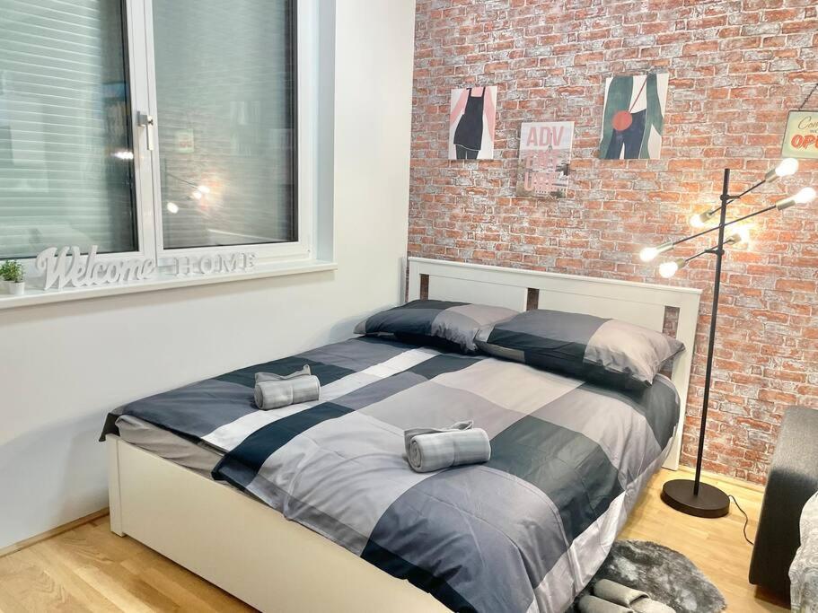 Premium Apartment With Terrace, A/C, Free Wifi And Netflix Wien Exterior foto